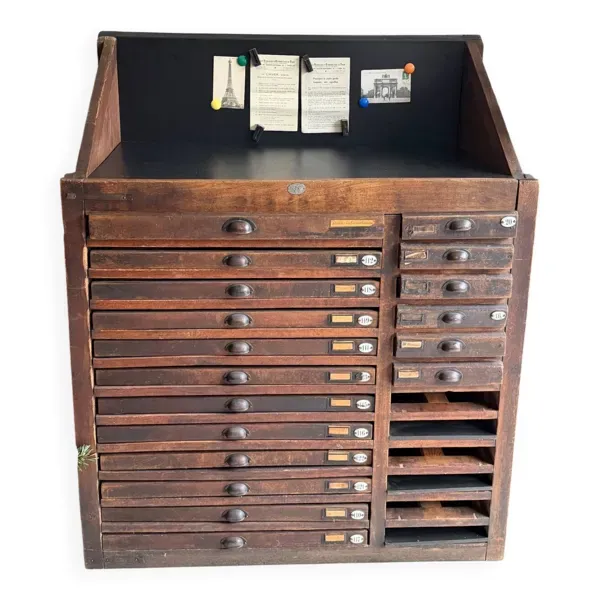Illustration numéro 4 du produit Ancien meuble de métier à tiroirs
