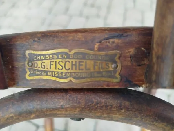 Illustration numéro 4 du produit Paire de chaises bistrot en bois courbé fischel - wissembourg