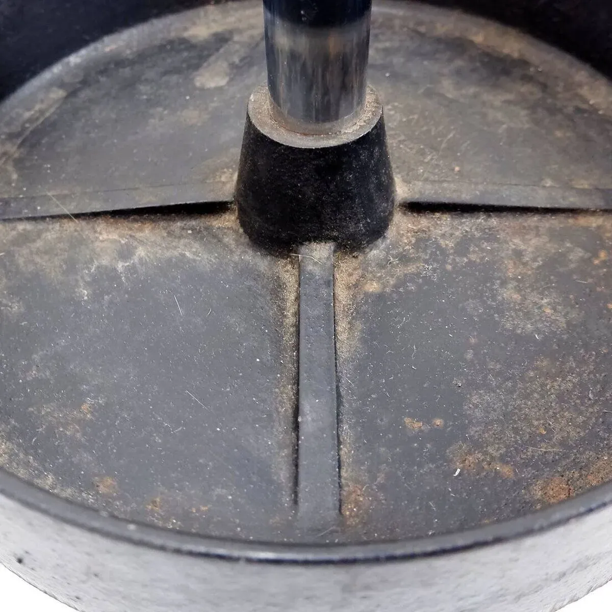 Illustration numéro 4 du produit Porte-manteau vintage chromé avec porte-parapluies