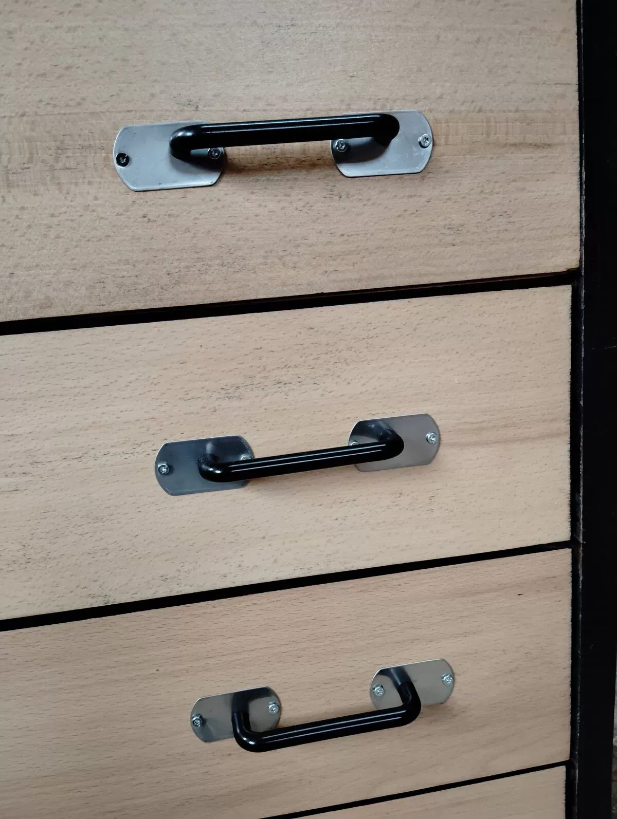 Illustration numéro 4 du produit Grande commode Vintage/Industrielle/Scandinave