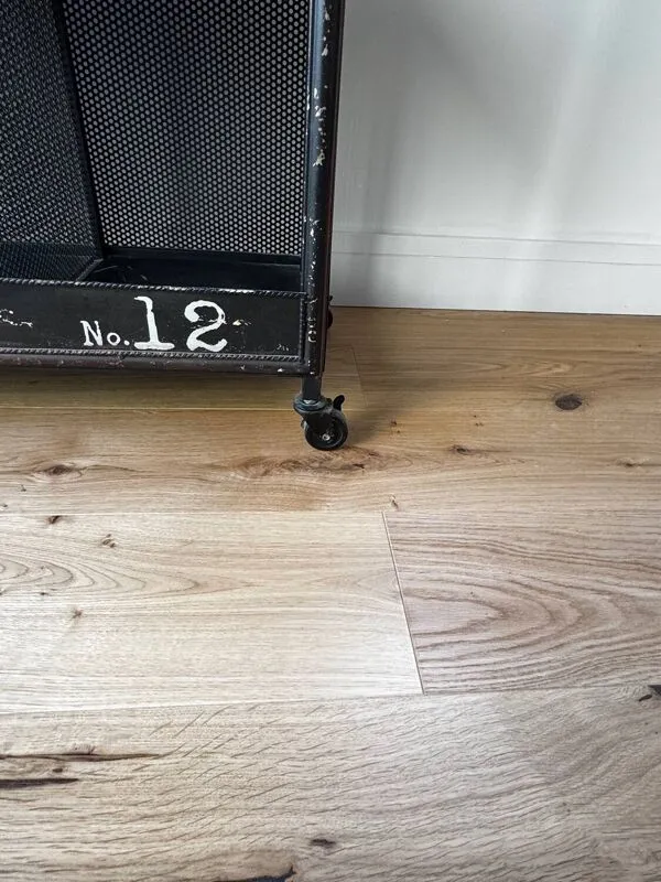 Illustration numéro 4 du produit Étagères métalliques