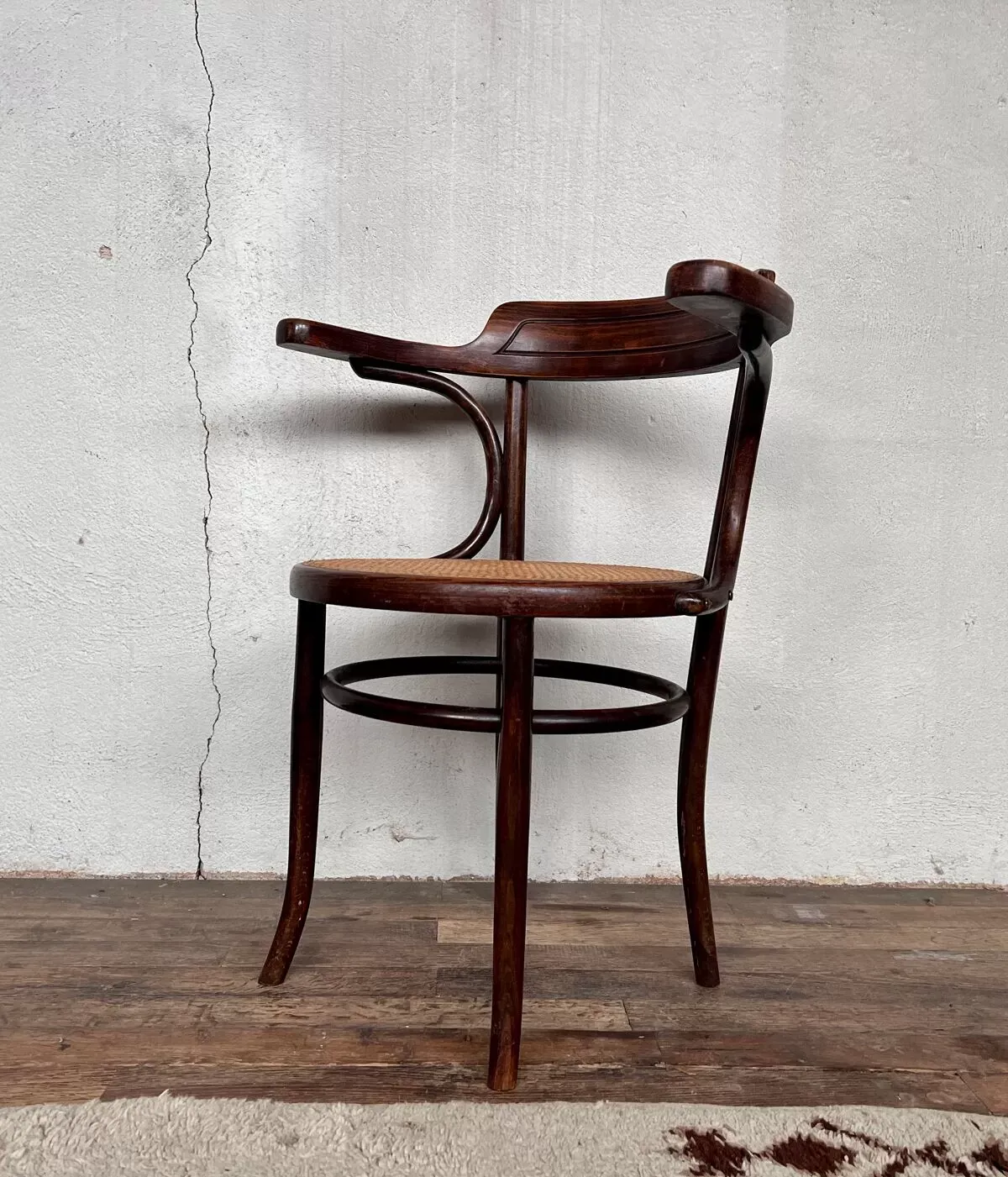 Illustration numéro 4 du produit Fauteuil de bureau bistrot Fischel cannée cannage vintage 1950