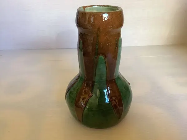 Illustration numéro 4 du produit Vase bicolore vert et marron grès céramique