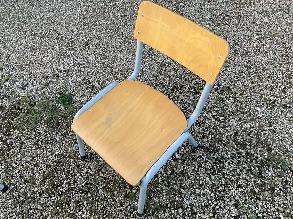 Illustration numéro 4 du produit Pupitre d’école.