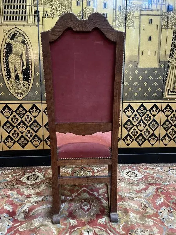 Illustration numéro 4 du produit Suite de 6 chaises Renaissance - Louis XIII en chêne