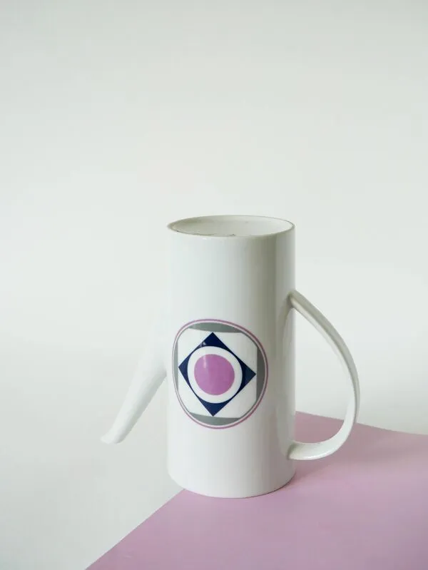 Illustration numéro 4 du produit Ensemble composé d'une théière, sucrier et pot à lait, Allemagne 1970