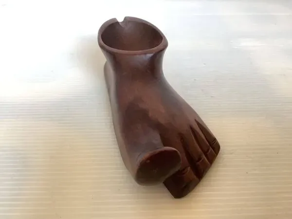 Illustration numéro 4 du produit Baguier vide poche cendrier pied en bois