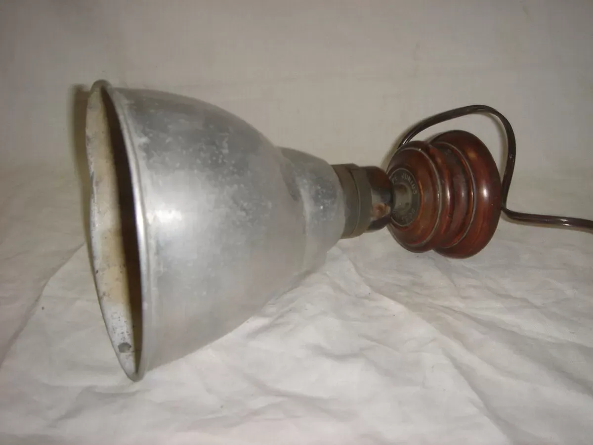 Illustration numéro 4 du produit Lampe junius sgdg rtee de 1950/60
