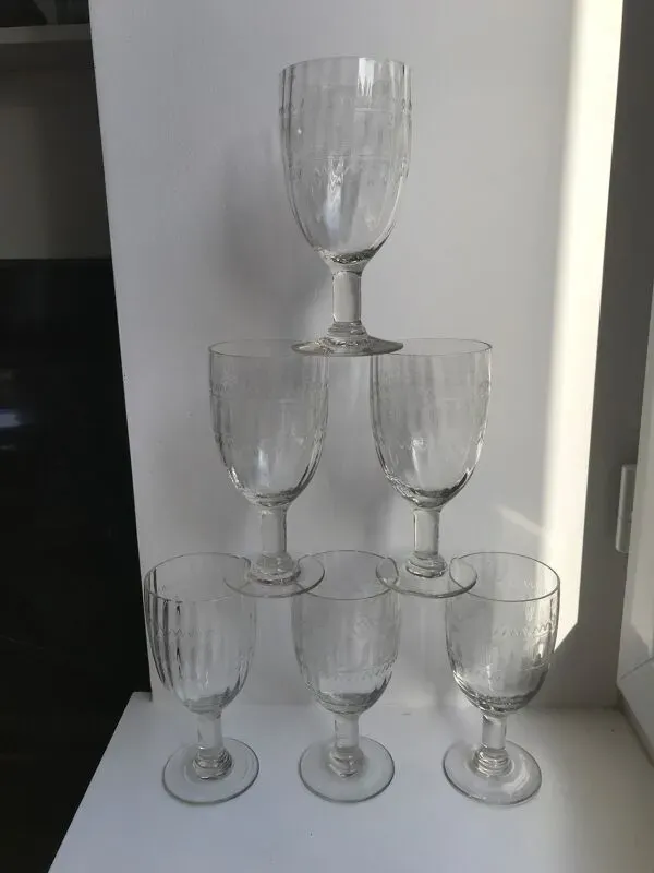 Illustration numéro 4 du produit ensemble de 6 grands verres à vin en cristal gravé début XXème