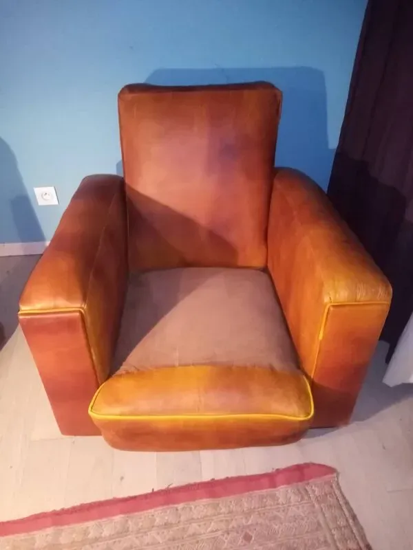 Illustration numéro 4 du produit Fauteuil club carre