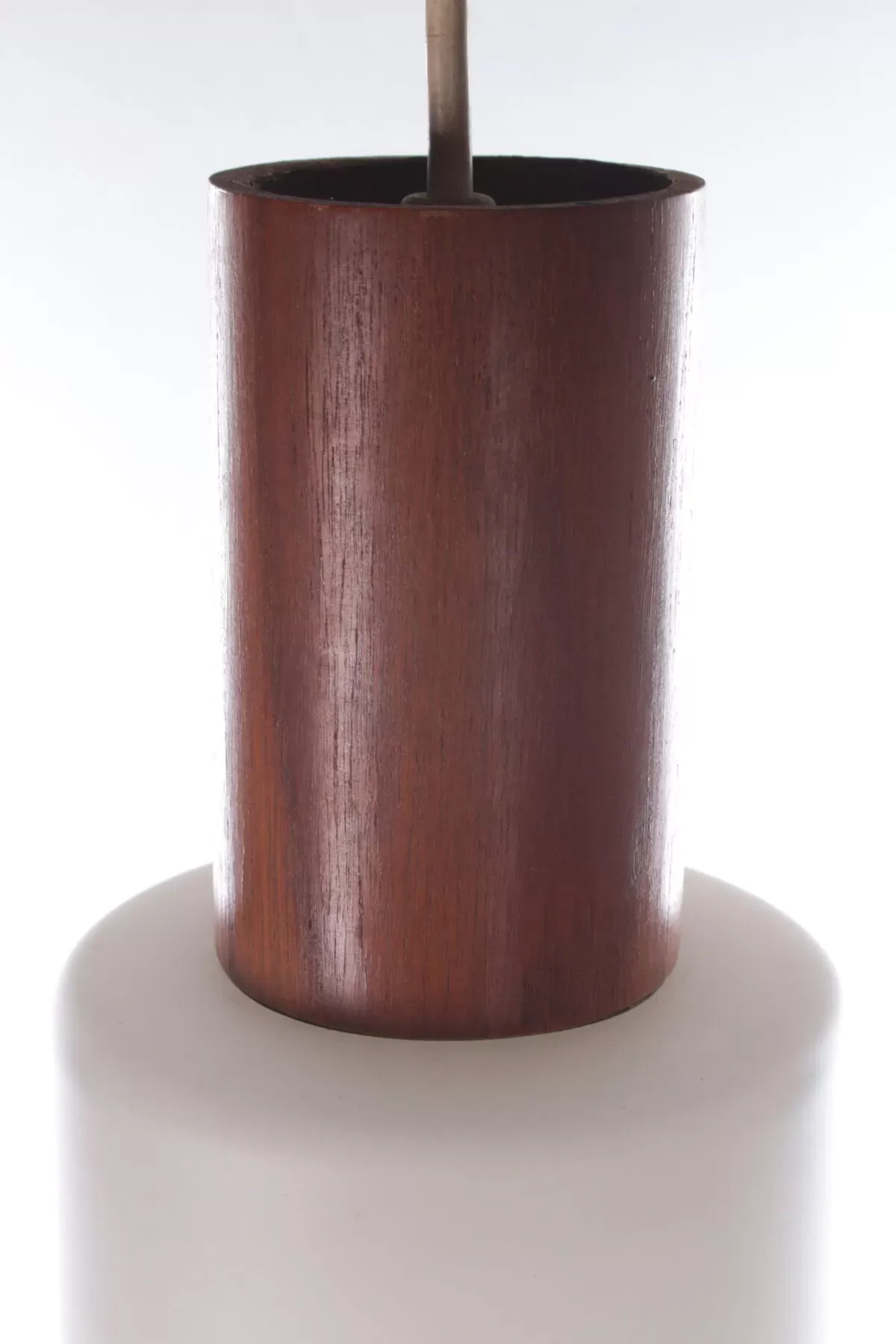 Illustration numéro 4 du produit Suspension vintage Louis Kalff en teck verre opale, années 1950