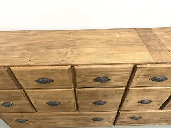 Illustration numéro 4 du produit Grand Meuble de Métier en Pin