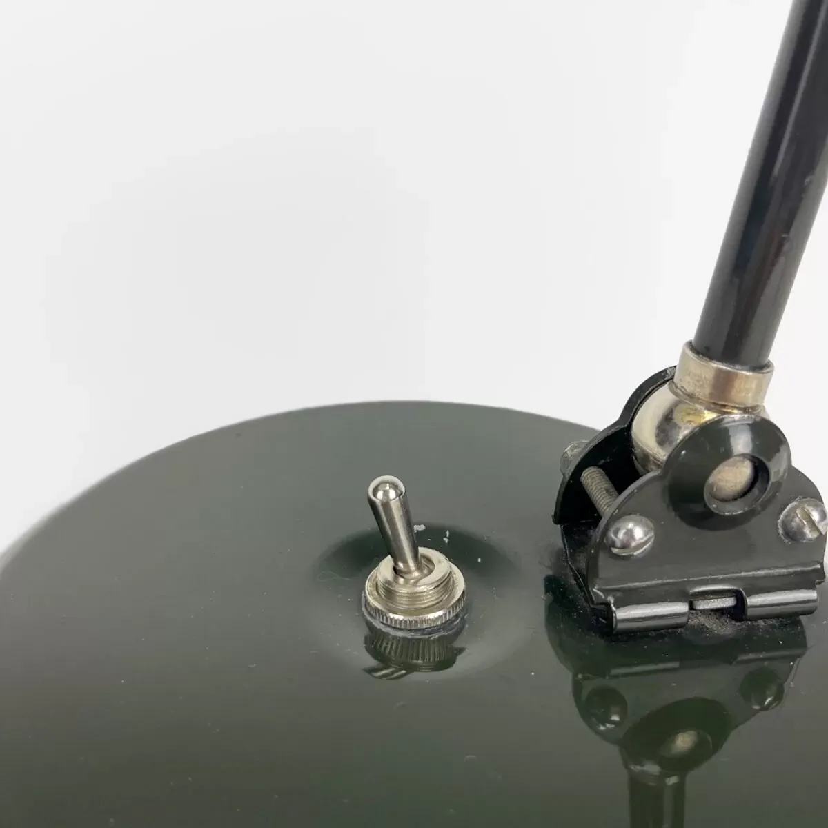 Illustration numéro 4 du produit Lampe d'administration Italie années 50