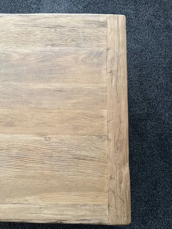 Illustration numéro 4 du produit Table Basse en chêne massif ancien - Storm 180 cm de long
