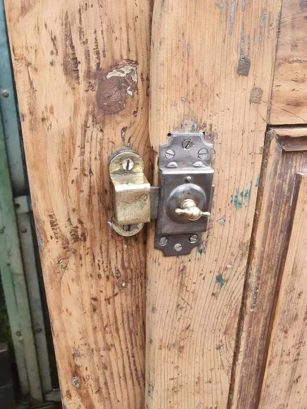 Illustration numéro 4 du produit Meuble de métier