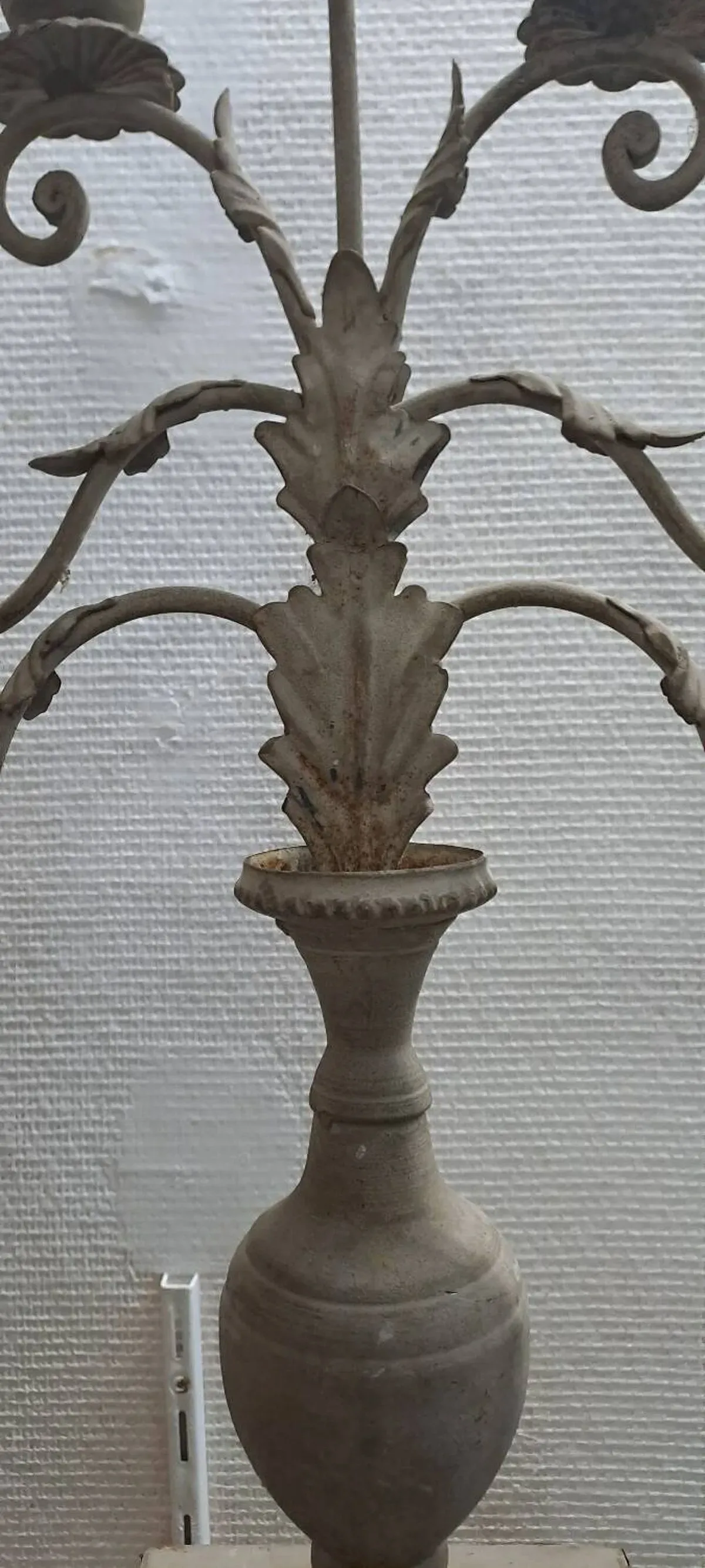 Illustration numéro 4 du produit Bougeoir néo rustique en tôle