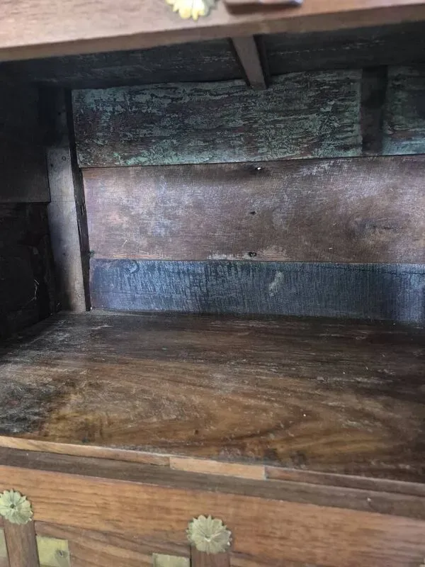 Illustration numéro 4 du produit Meuble de métier, apothicaire indien