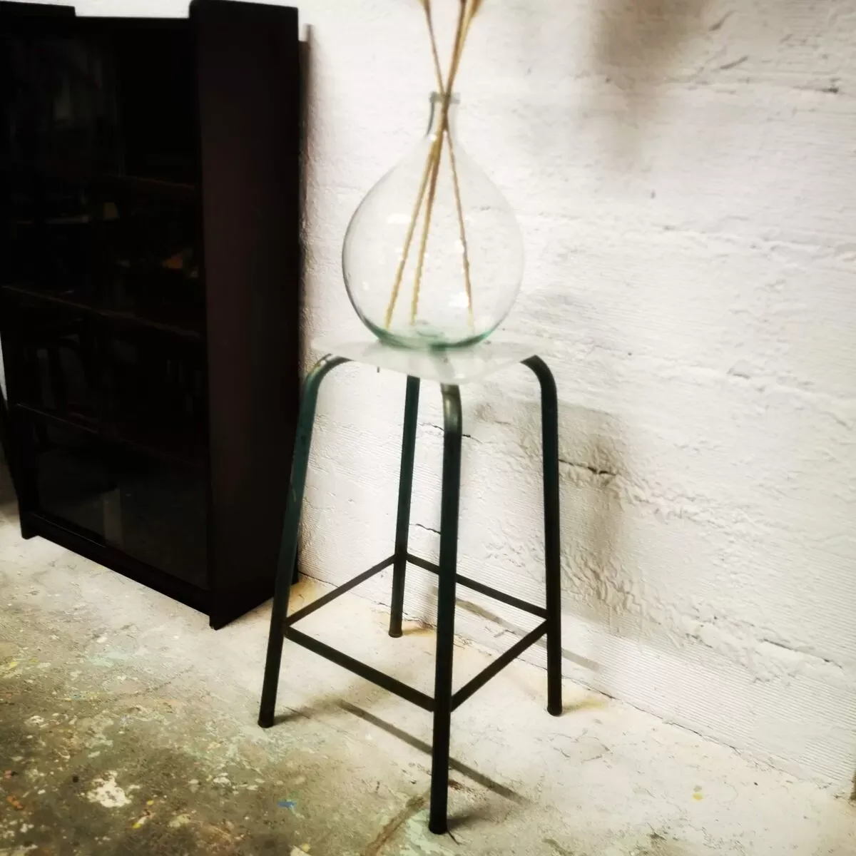 Illustration numéro 4 du produit Tabouret haut industriel