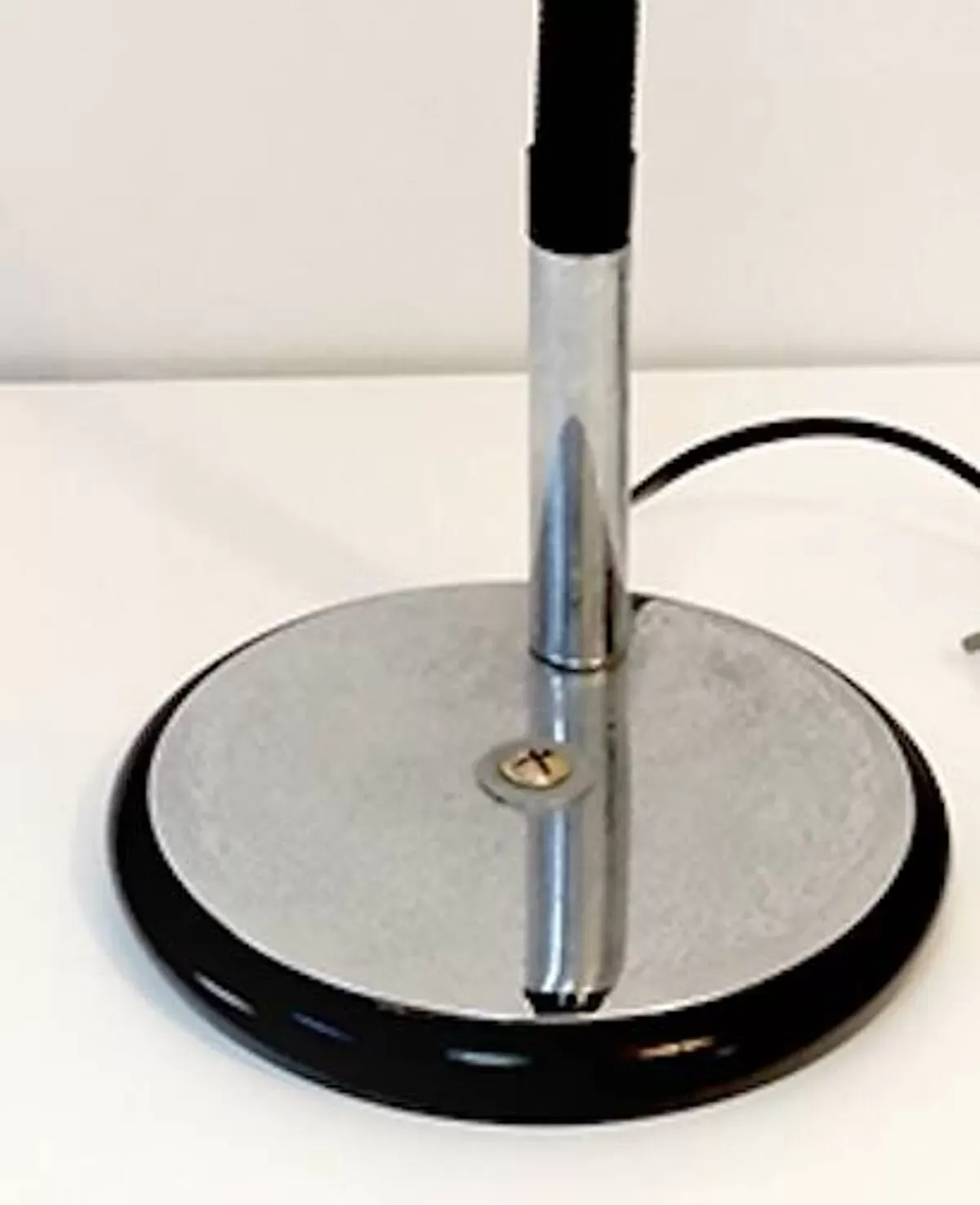 Illustration numéro 4 du produit Lampe industrielle Aluminor chromée