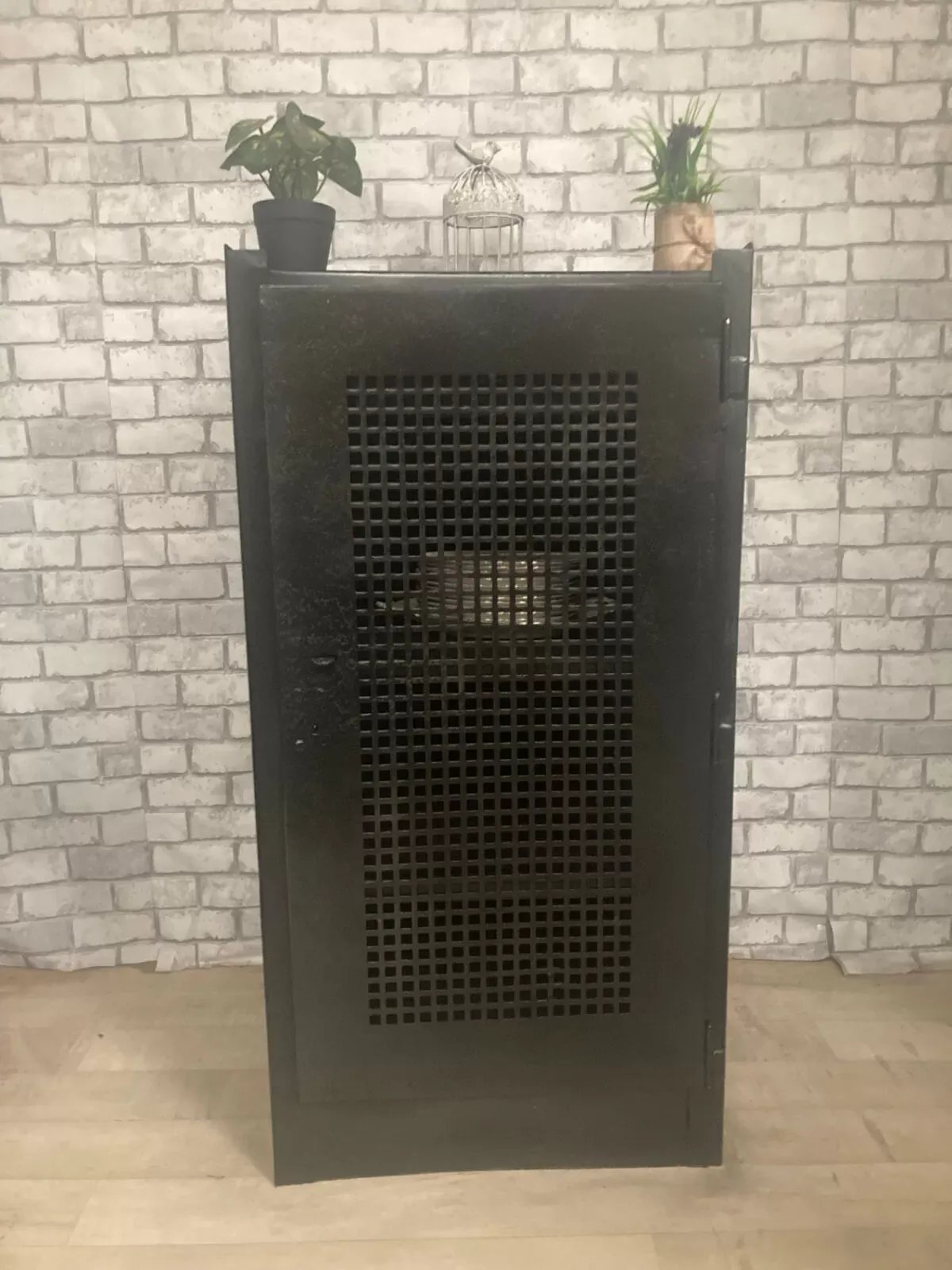 Illustration numéro 4 du produit Meuble d’atelier