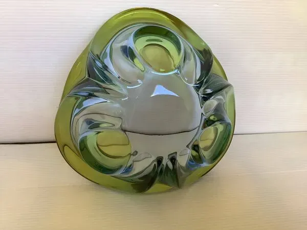 Illustration numéro 4 du produit Vide poche coupe bicolore Murano