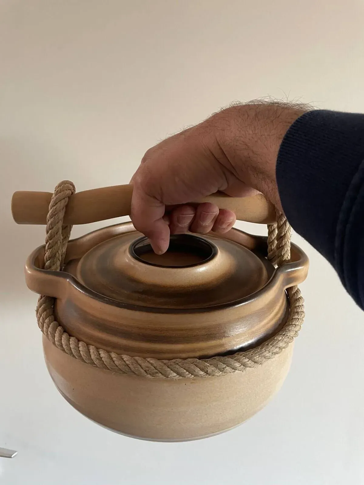 Illustration numéro 4 du produit Soupière encordée en Grès  les potiers de L’Abbaye Salins les Bains