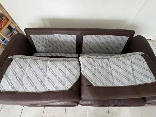 Illustration numéro 4 du produit Canapé Roche Bobois cuir véritable marron – 3 places – Très bon état