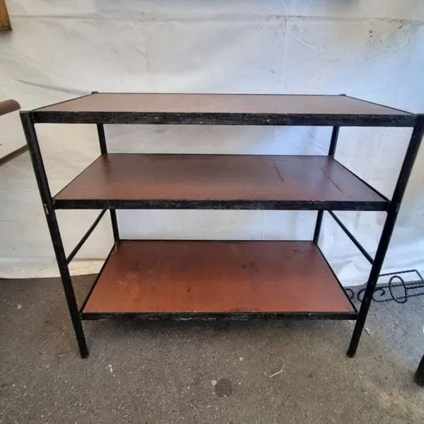 Illustration numéro 4 du produit Console, étagère sur pied industrielle