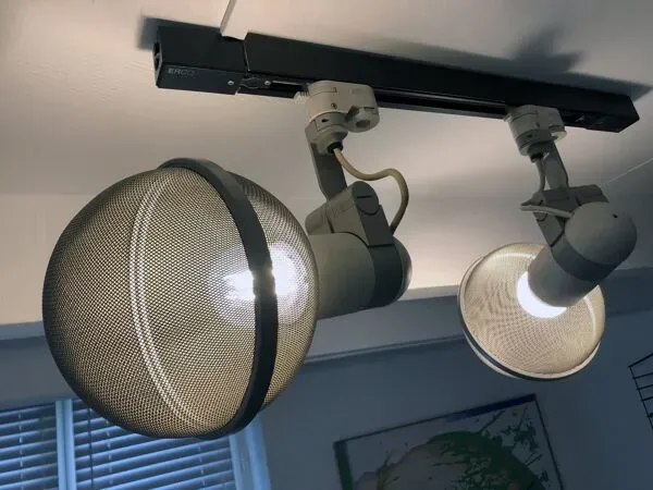 Illustration numéro 4 du produit Plafonnier sur Rail Vintage • Micro Pin Spots • 1975