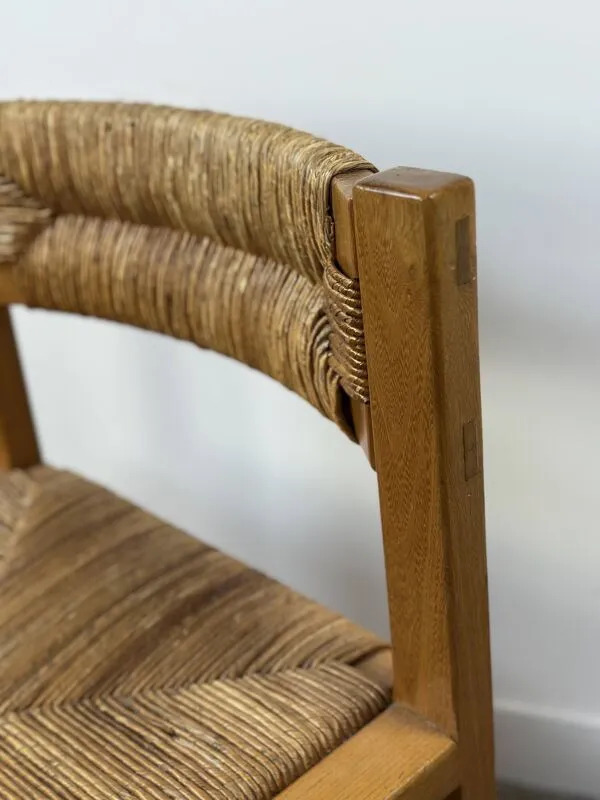 Illustration numéro 4 du produit Série de 6 chaises en orme massif maison regain 1970