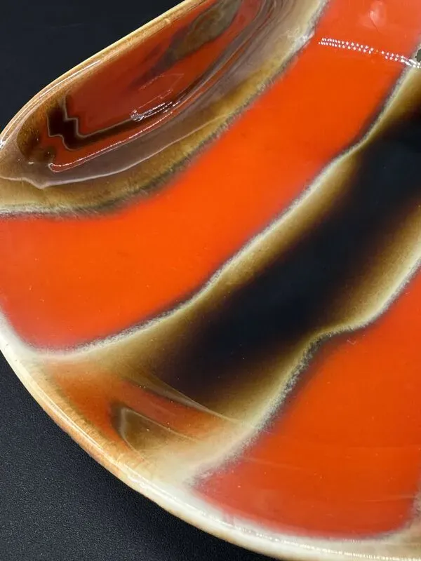 Illustration numéro 4 du produit Vide-poche vintage en céramique émaillée 70's