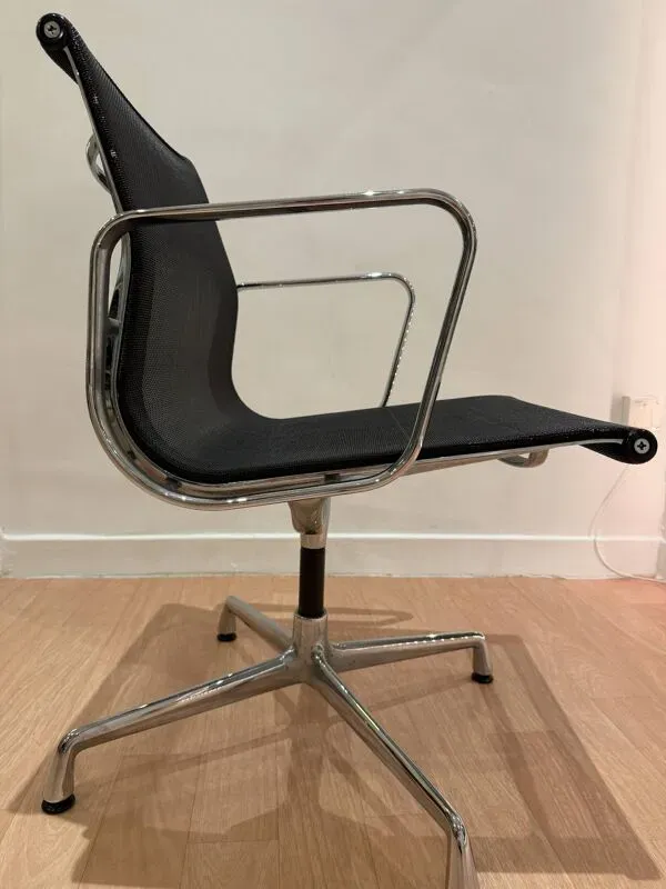 Illustration numéro 4 du produit Fauteuil de bureau design Charles & Ray Eames — édition Vitra
