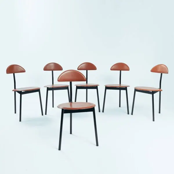 Illustration numéro 4 du produit 6 chaises trépied en cuir Linea Veam, Italie, années 1980