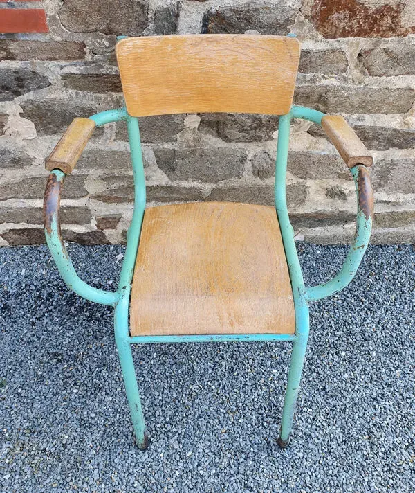 Illustration numéro 4 du produit Fauteuil accoudoir internat instituteur vintage années 50