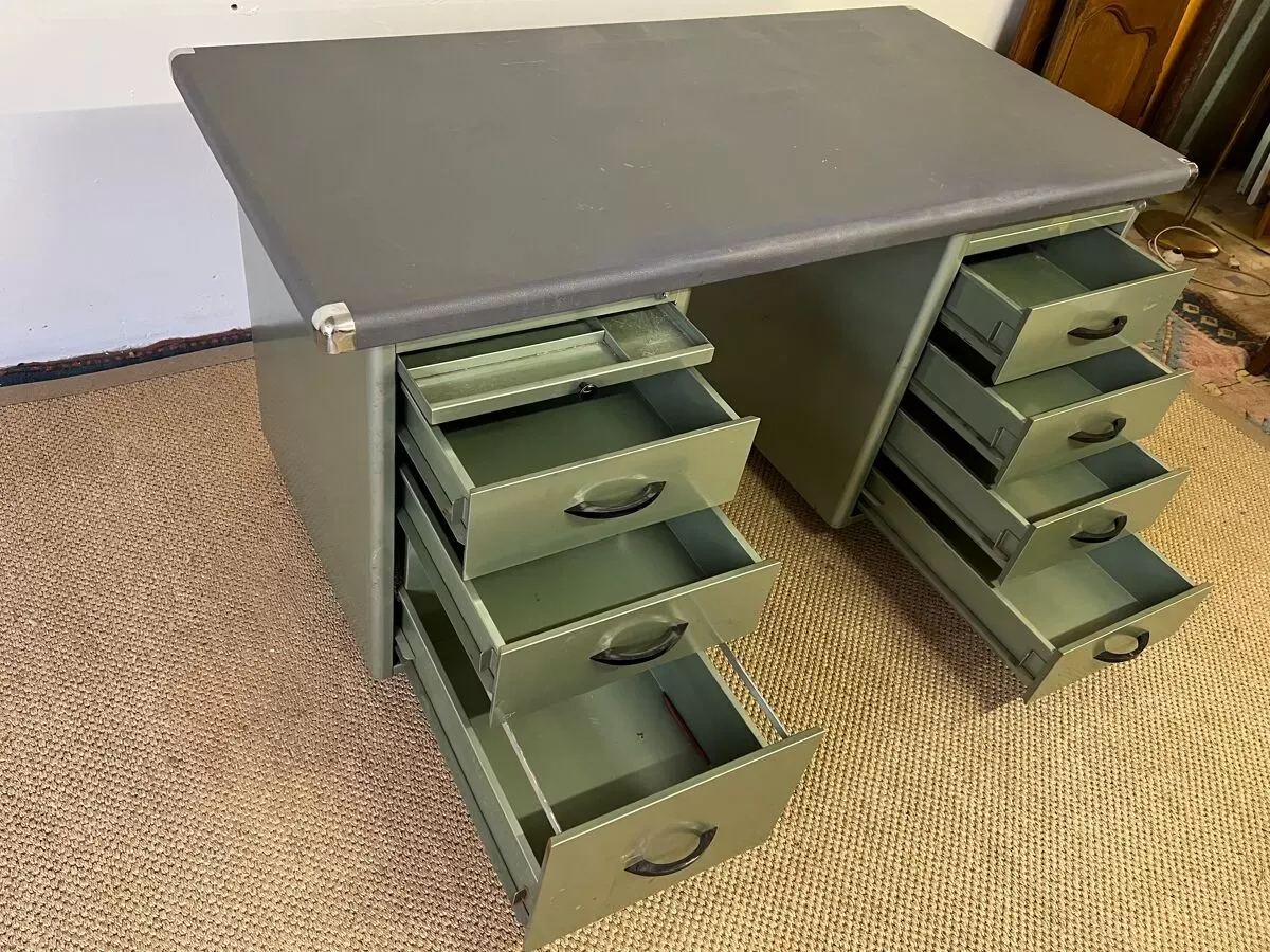 Illustration numéro 4 du produit Bureau industriel