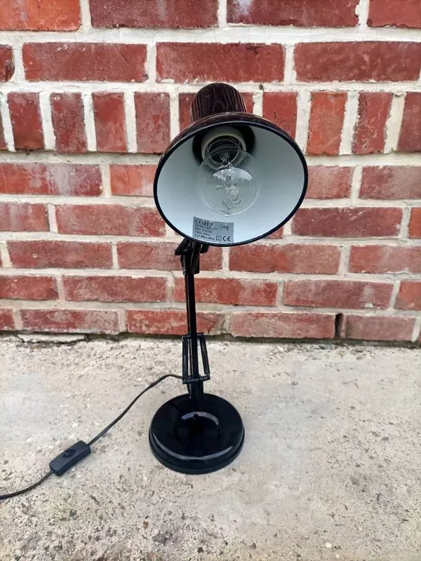 Illustration numéro 4 du produit Lampe de bureau