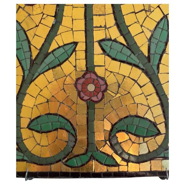 Illustration numéro 4 du produit Plaque murale en mosaïque florale, vers 1900