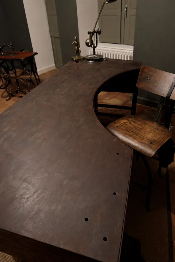 Illustration numéro 4 du produit Ancien bureau postal