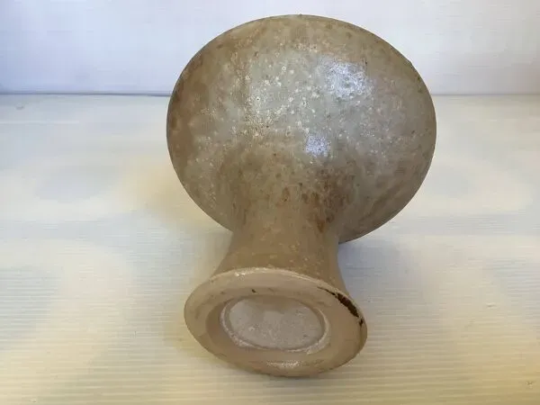 Illustration numéro 4 du produit Bougeoir forme calice céramique beige