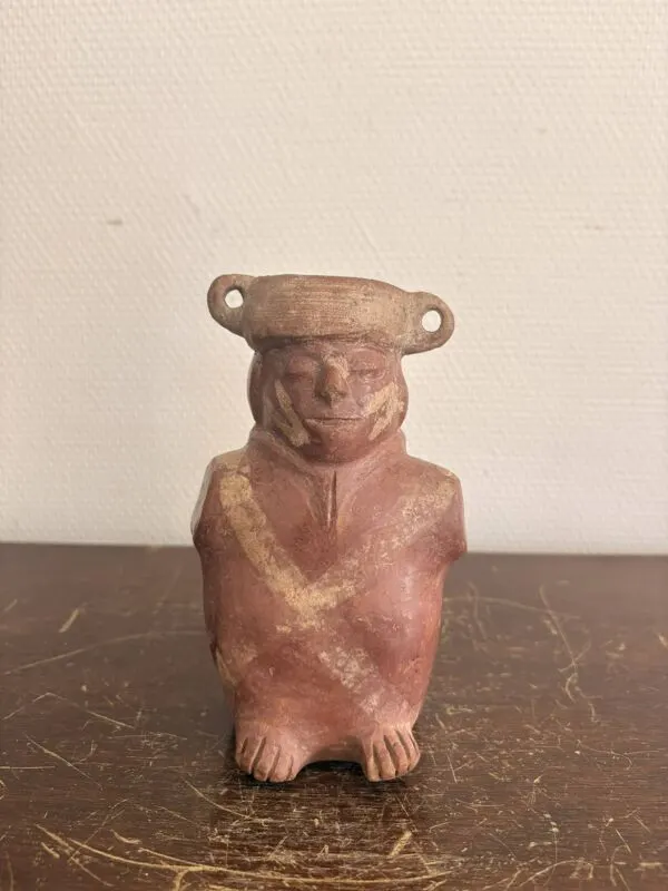 Illustration numéro 4 du produit Sculpture, vase anthropomorphe en terre cuite, Pérou