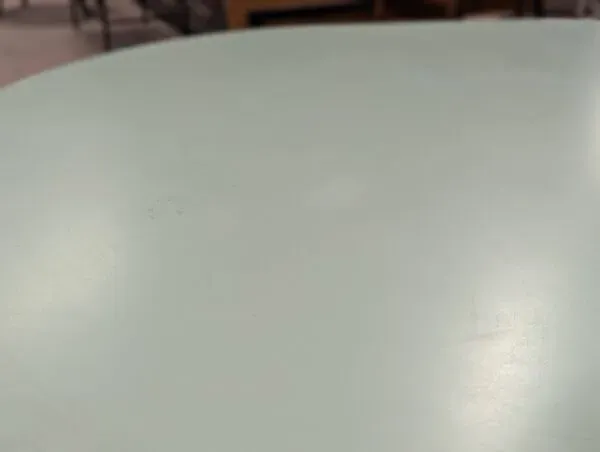 Illustration numéro 4 du produit Table basse vintage