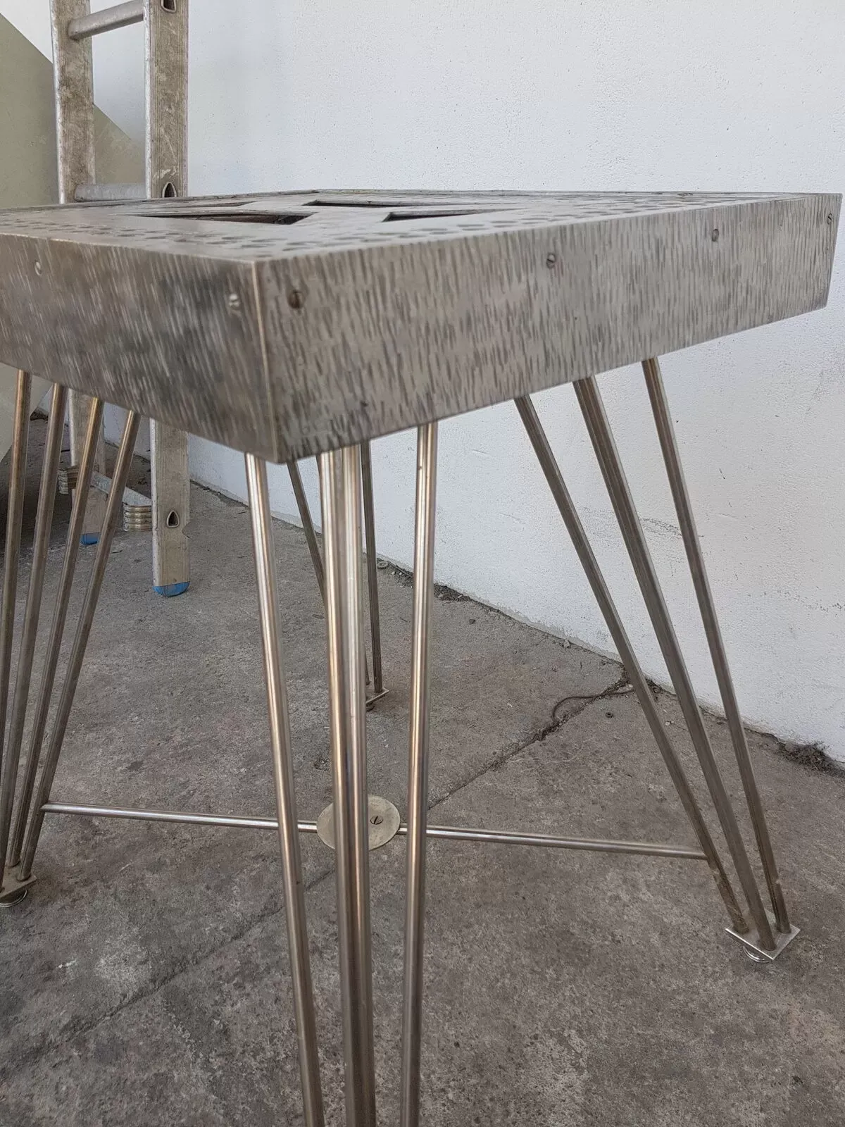 Illustration numéro 4 du produit Desserte industrielle en inox