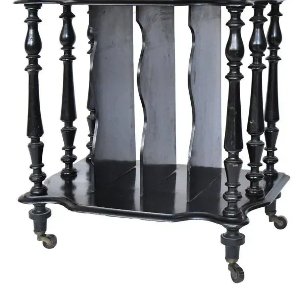 Illustration numéro 4 du produit Meuble à musique ou meuble à partitions style Napoléon III