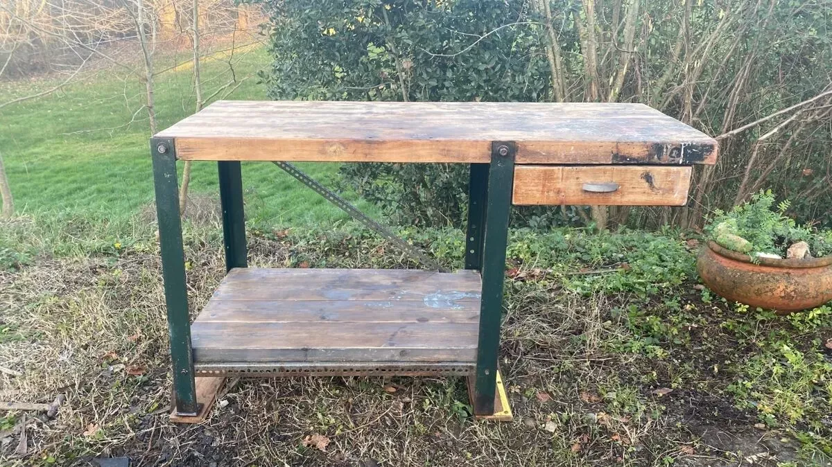 Illustration numéro 4 du produit Ancien établi