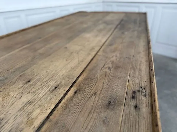 Illustration numéro 4 du produit Grande table de travail 1920