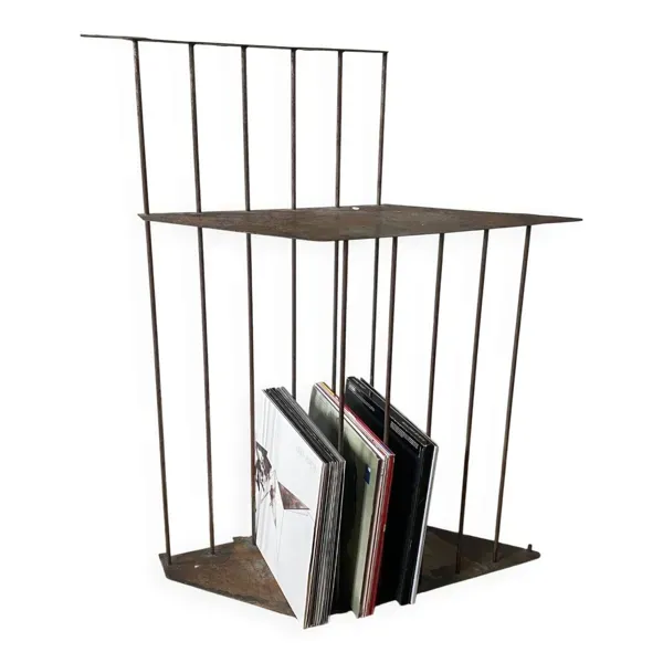 Illustration numéro 4 du produit Console brutaliste acier