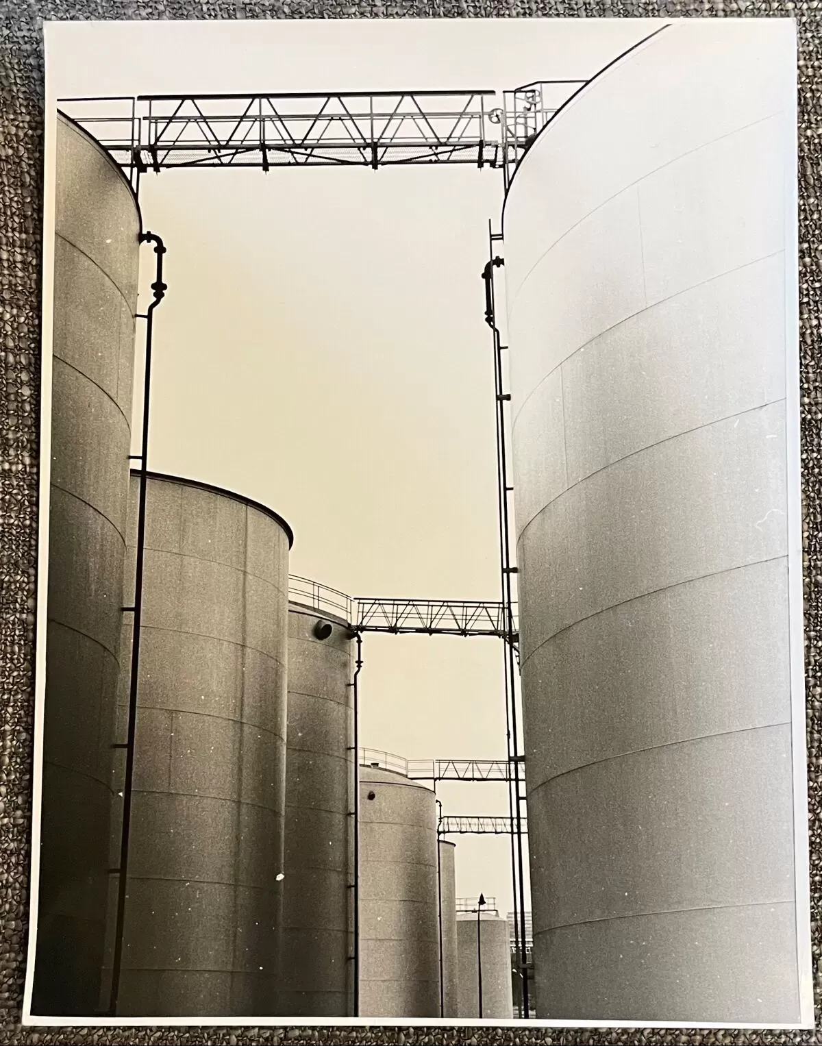 Illustration numéro 4 du produit Photographie tirage argentique noir et blanc circa 1970 industrialisation