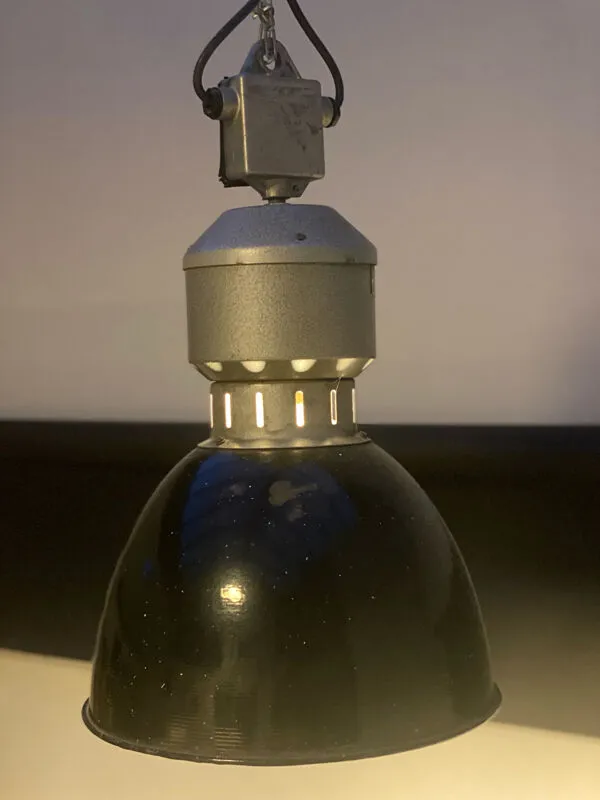 Illustration numéro 4 du produit lampe industrielle, fabriquée par Elektrosvit da