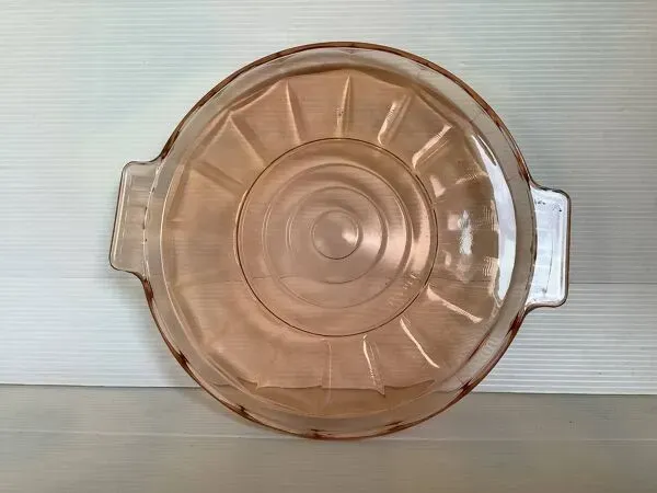 Illustration numéro 4 du produit Plat verre rose avec anses style Rosaline