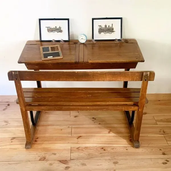 Illustration numéro 4 du produit Double bureau d’écolier Marcel Roy